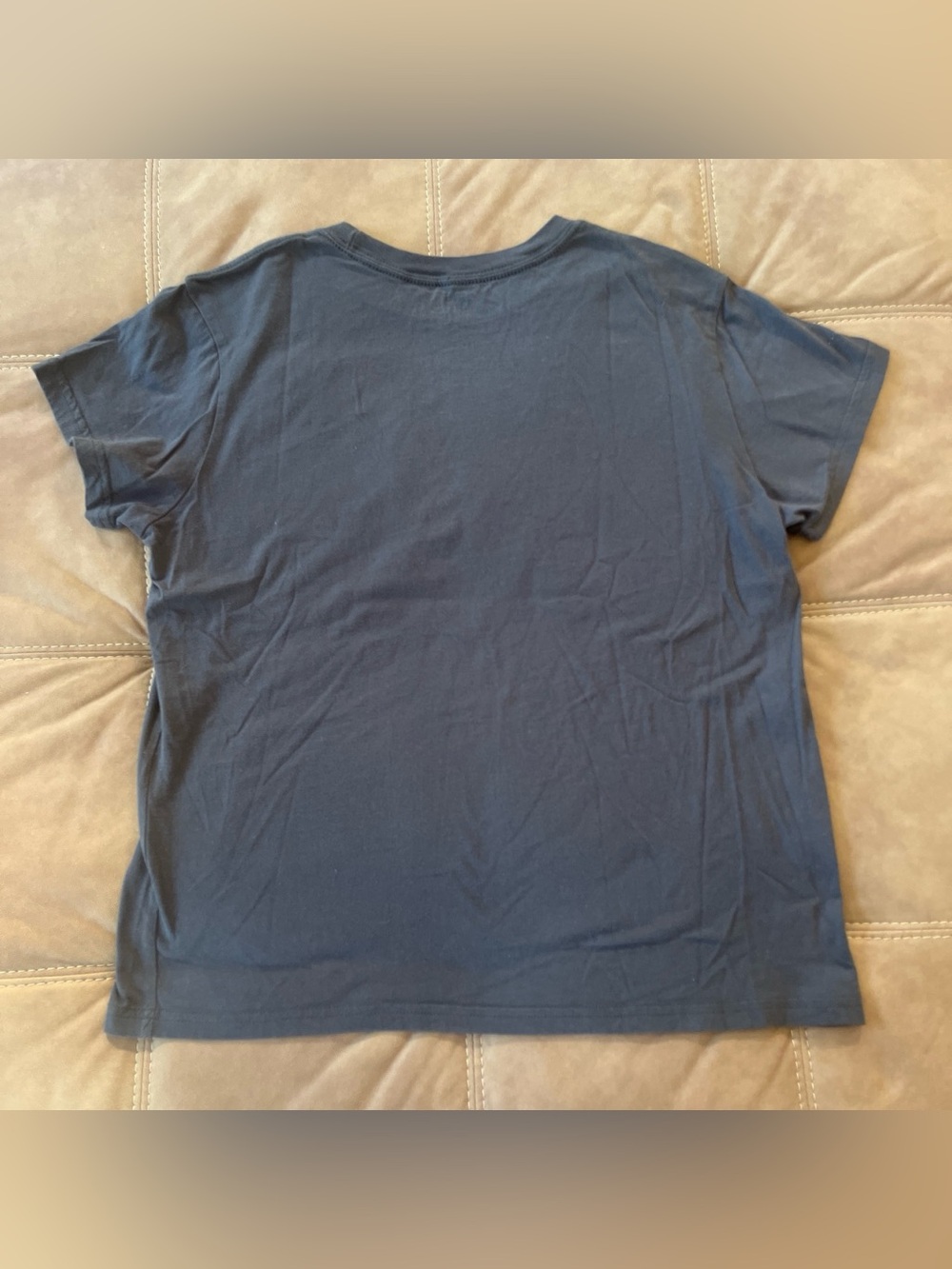 Disney Hocus Pocus Gray Graphic Tee "The Sisters" - Picture 3 of 4